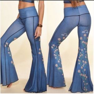 NWOT Teeki Woodstock Bell Bottoms Blue Size Small